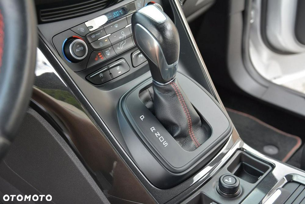 Ford Kuga 2.0 TDCi 4x4 ST-Line - 30