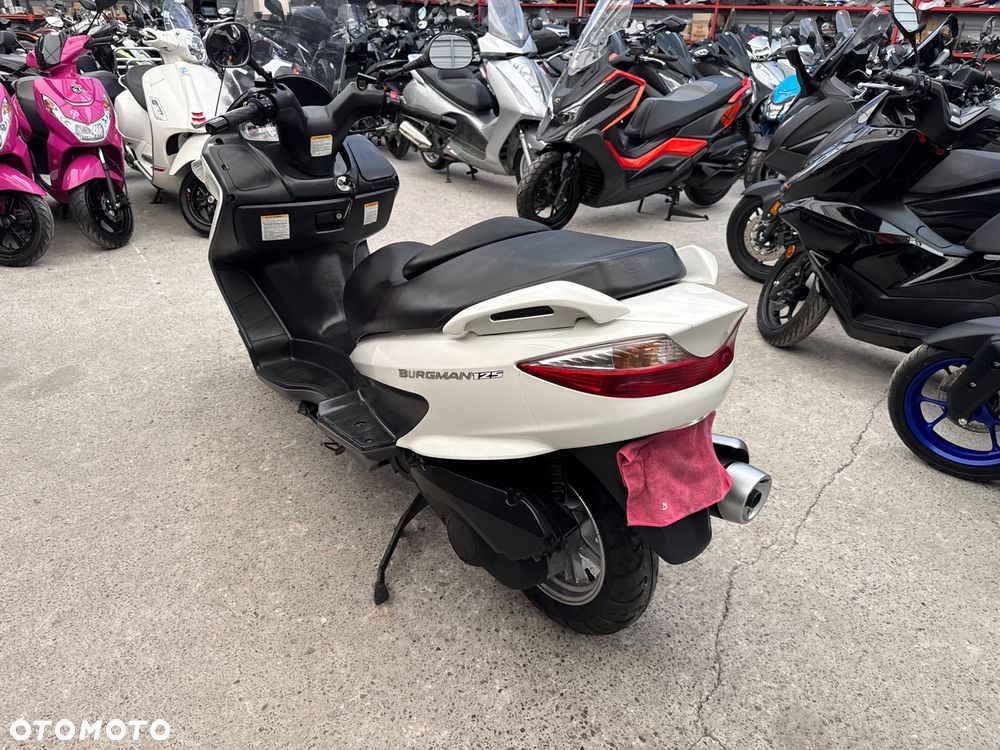 Suzuki Burgman - 5