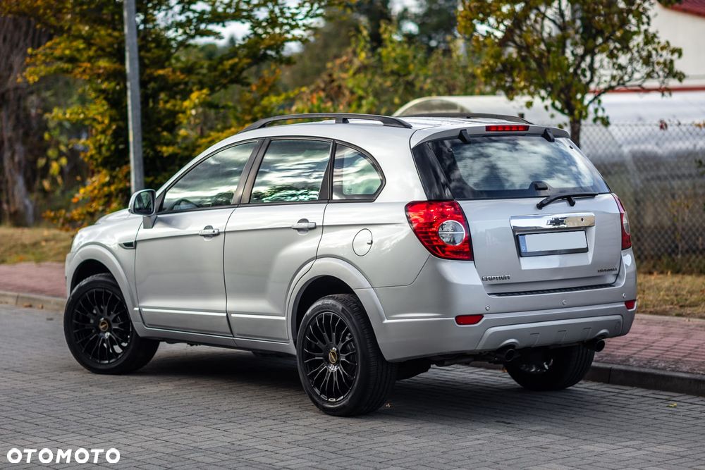 Chevrolet Captiva - 12