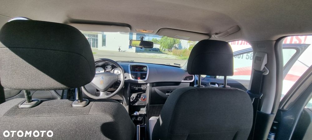 Peugeot 207 - 6