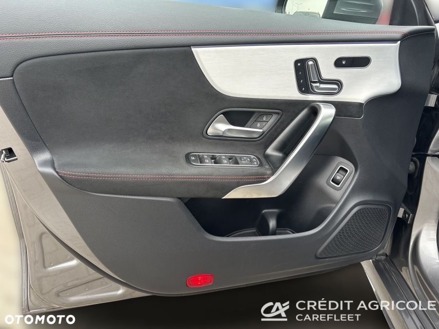 Mercedes-Benz CLA 200 mHEV 7G-DCT - 12