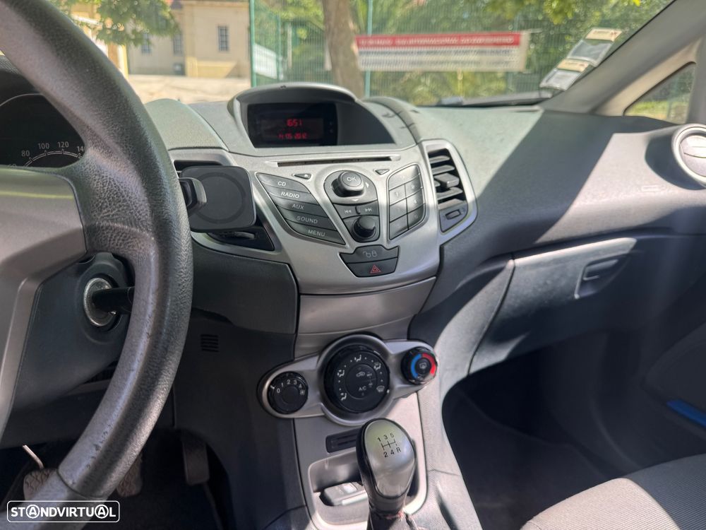 Ford Fiesta 1.25 Trend - 4