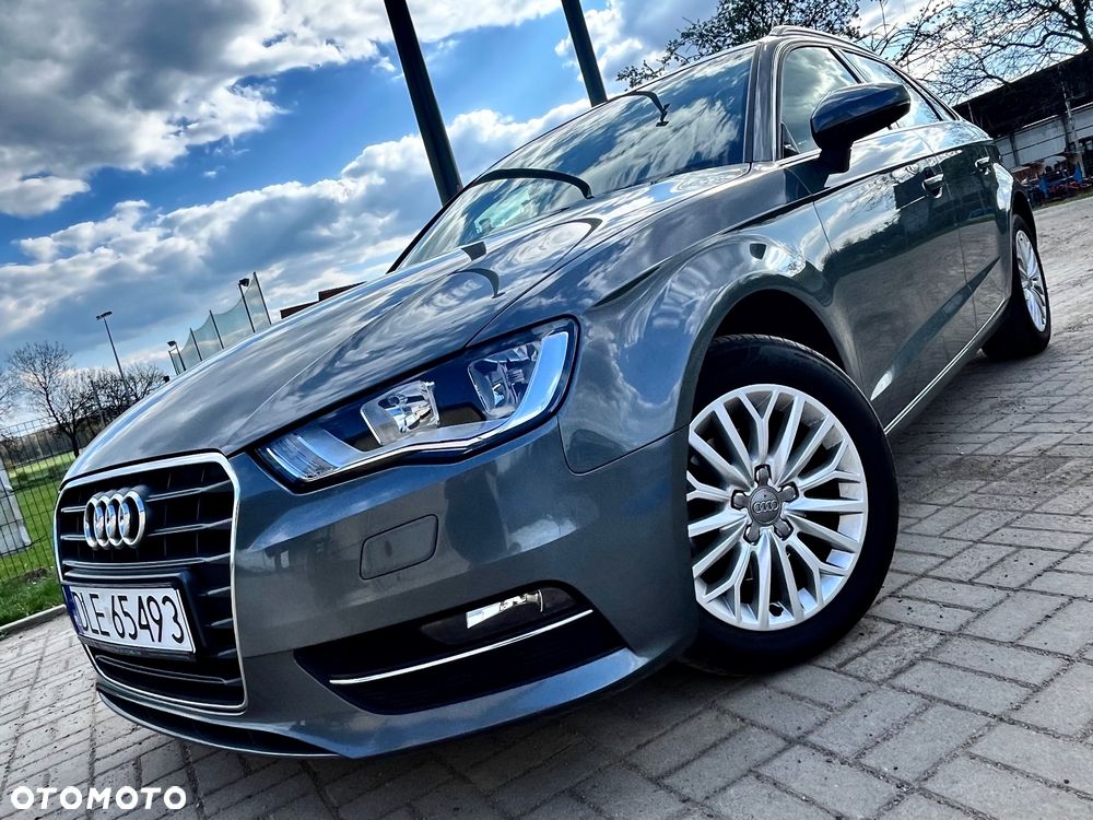 Audi A3 Sportback 1.6 TDI S tronic Attraction - 2