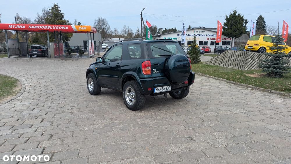 Toyota RAV4 D-4D 4x4 - 5