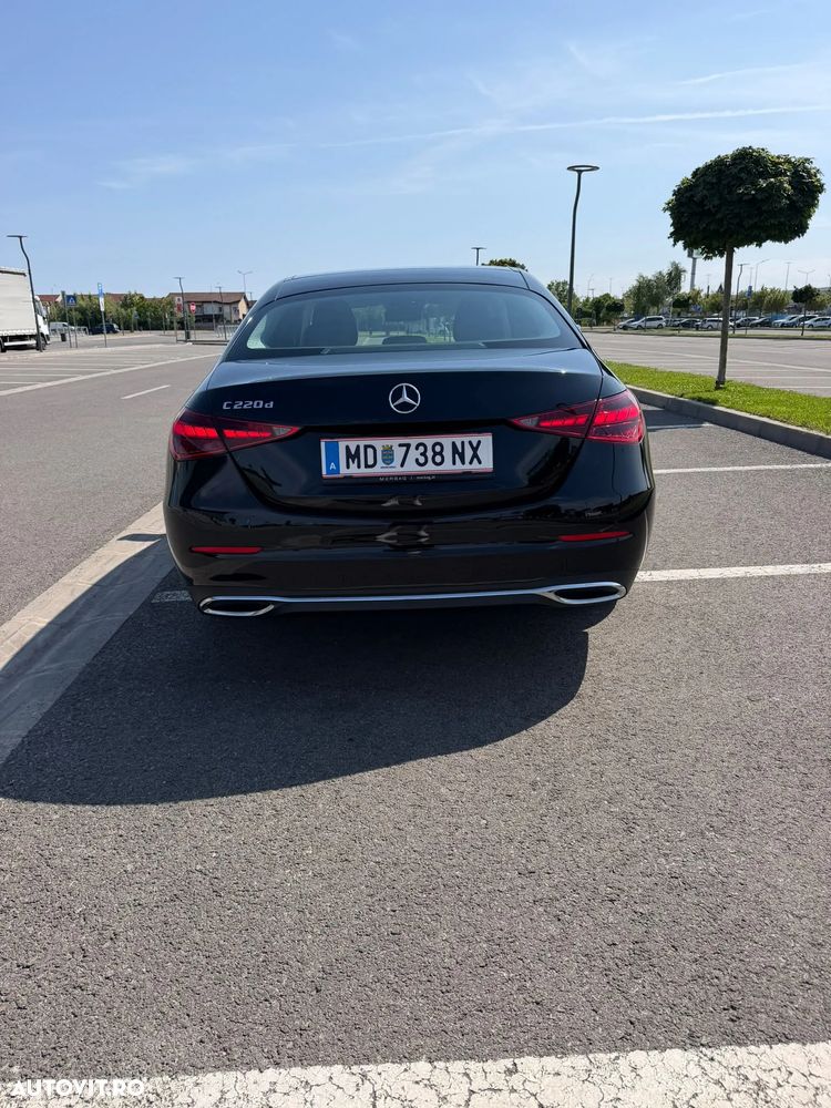 Mercedes-Benz C - 33