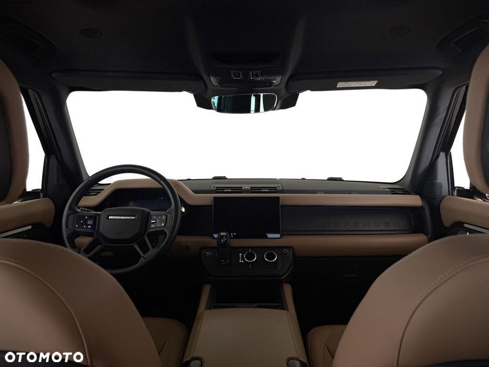Land Rover Defender - 3