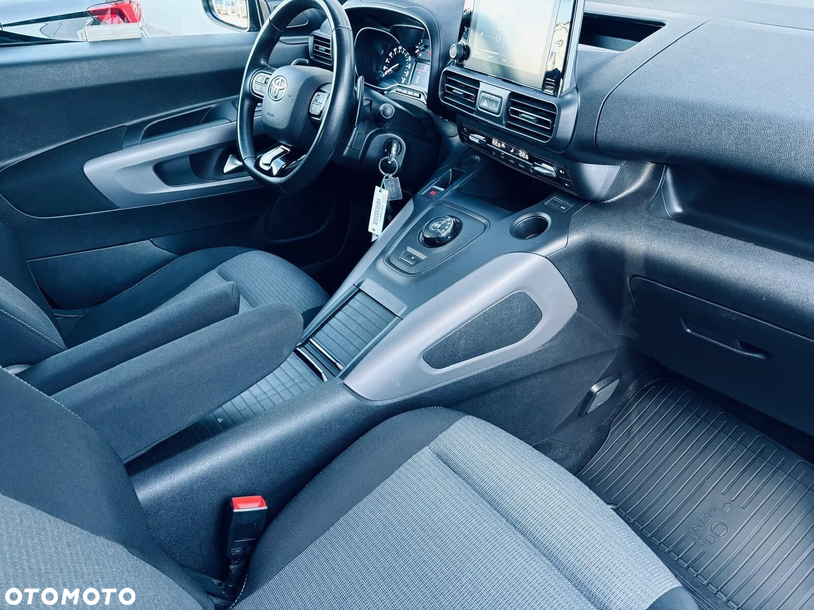 Toyota Proace City Verso 1.2 D-4T Family - 16