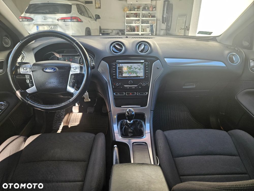 Ford Mondeo - 11