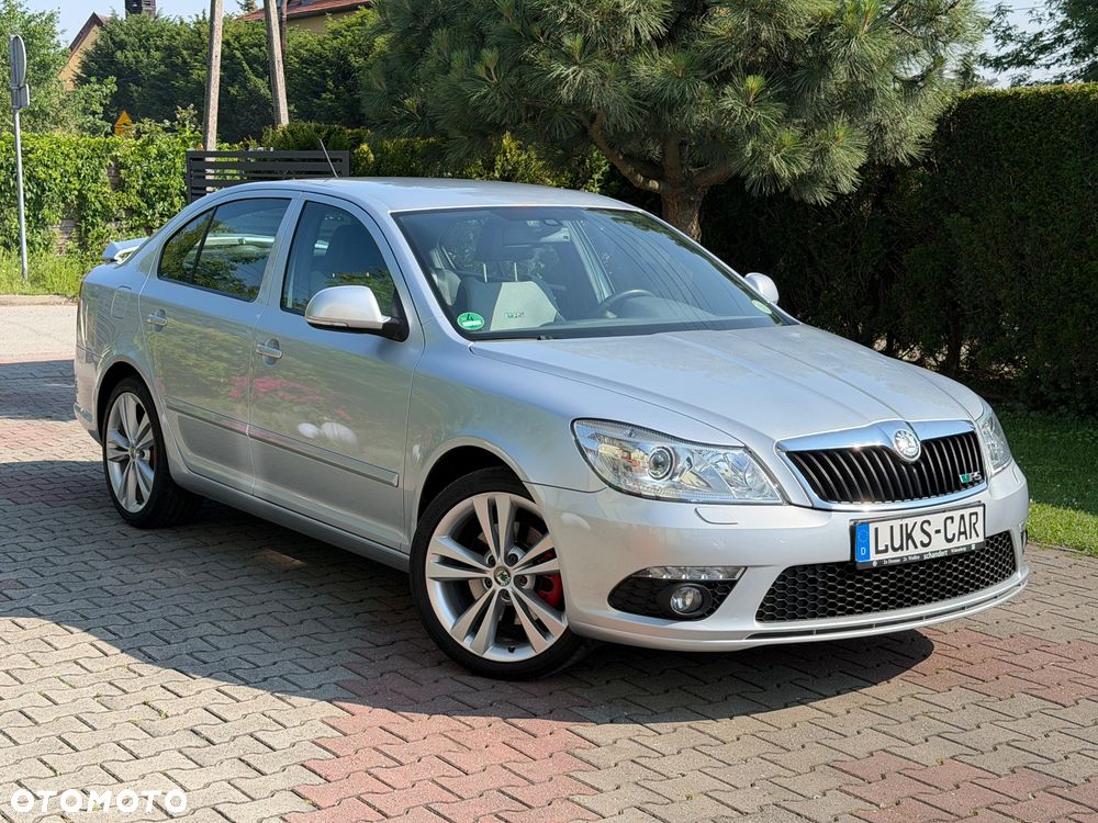 Skoda Octavia 2.0 TSI RS - 10