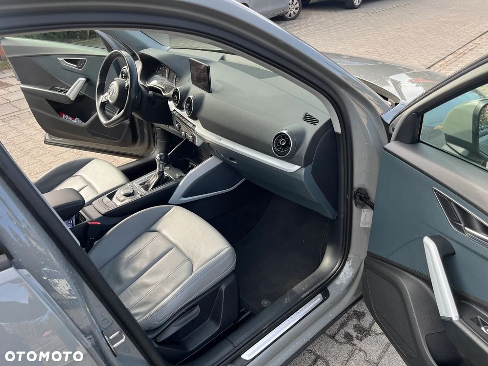 Audi Q2 35 TDI Quattro S tronic design - 10