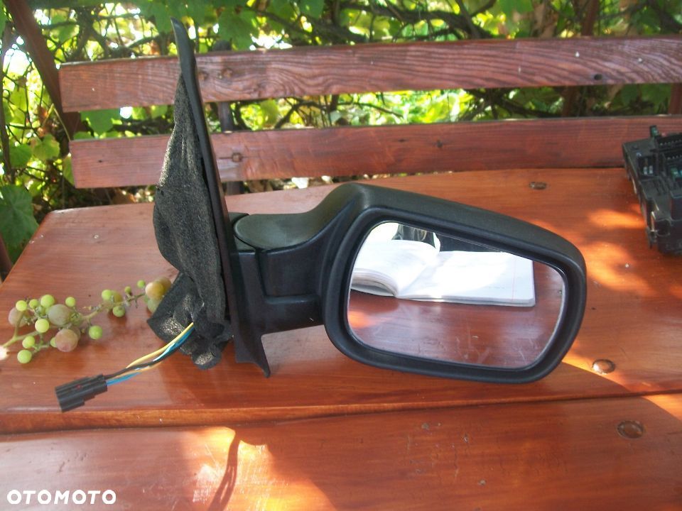 Lusterko Prawe Ford Fusion 5 pin europa - 1