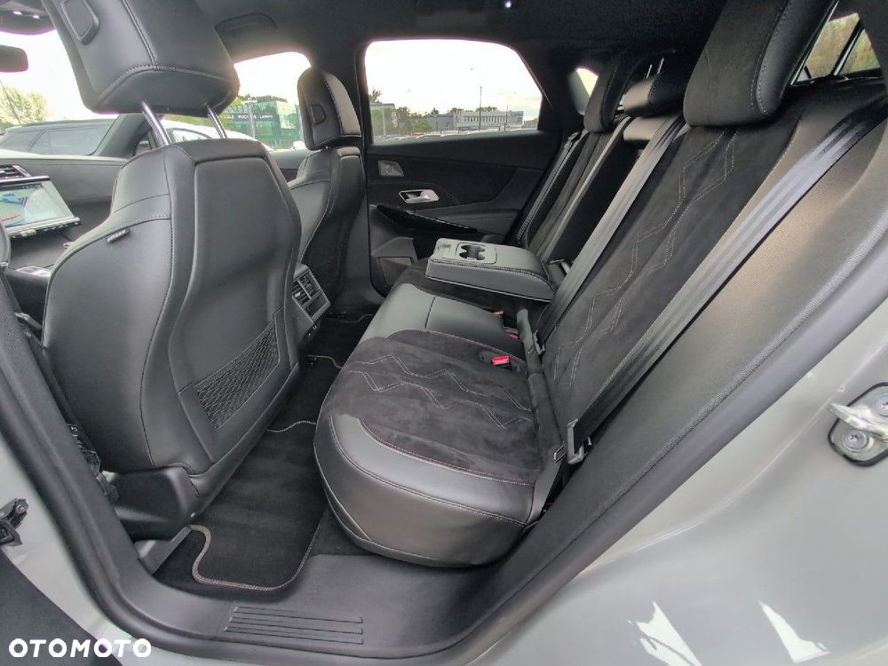 DS Automobiles DS 7 Crossback - 11