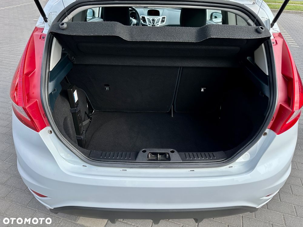 Ford Fiesta 1.4 Titanium EU5 - 22