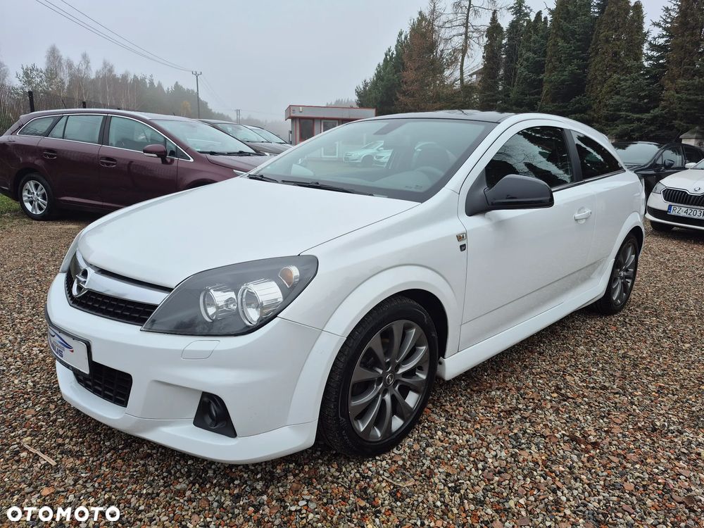 Opel Astra 1.6 Black&White - 32