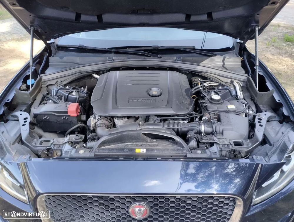 Jaguar F-Pace 2.0 i4D Prestige - 29