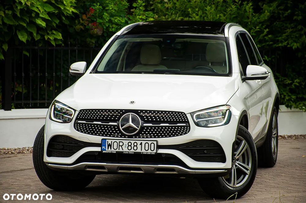 Mercedes-Benz GLC 300 4Matic 9G-TRONIC AMG Line - 2