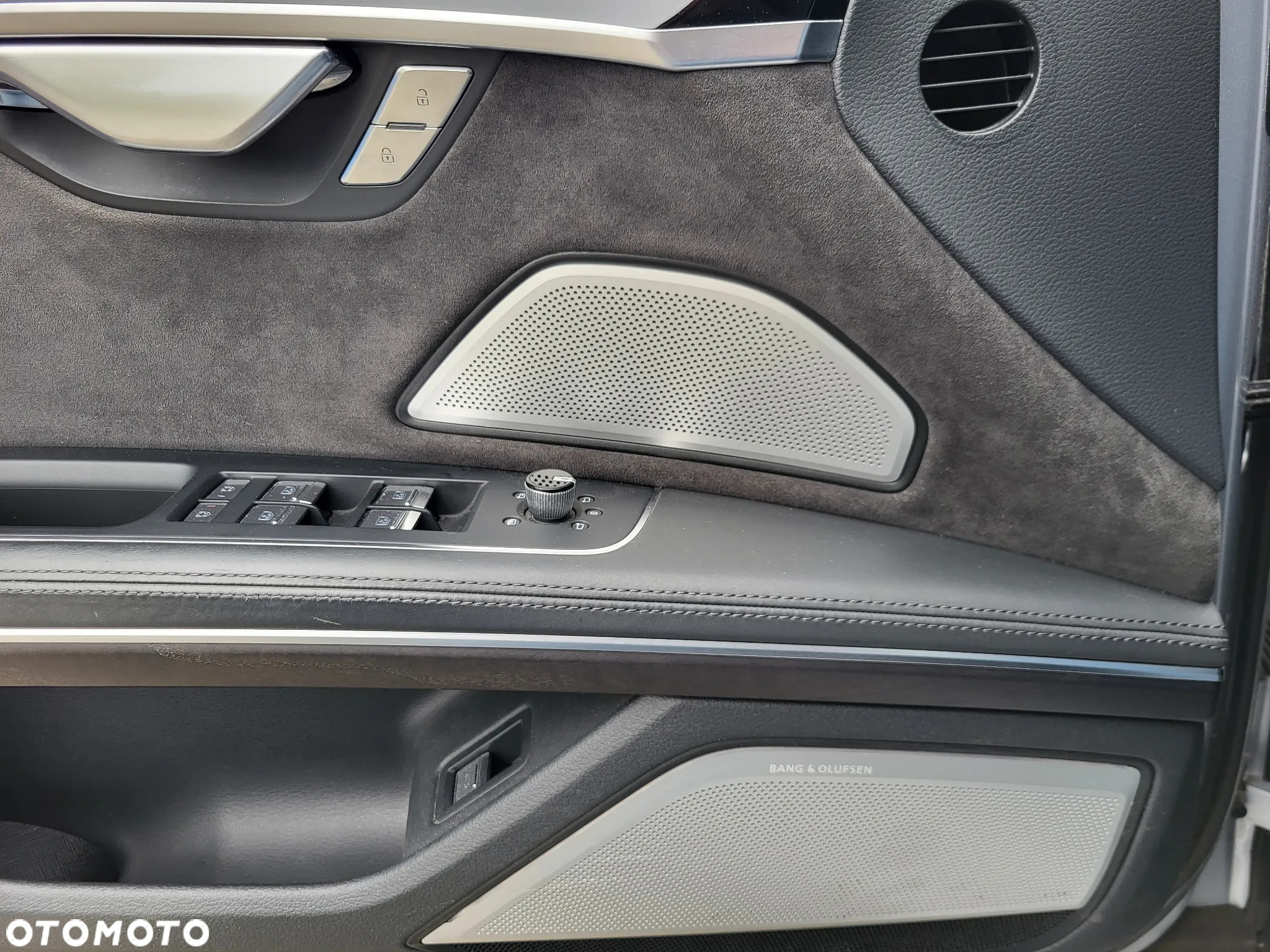 Audi A8 - 24