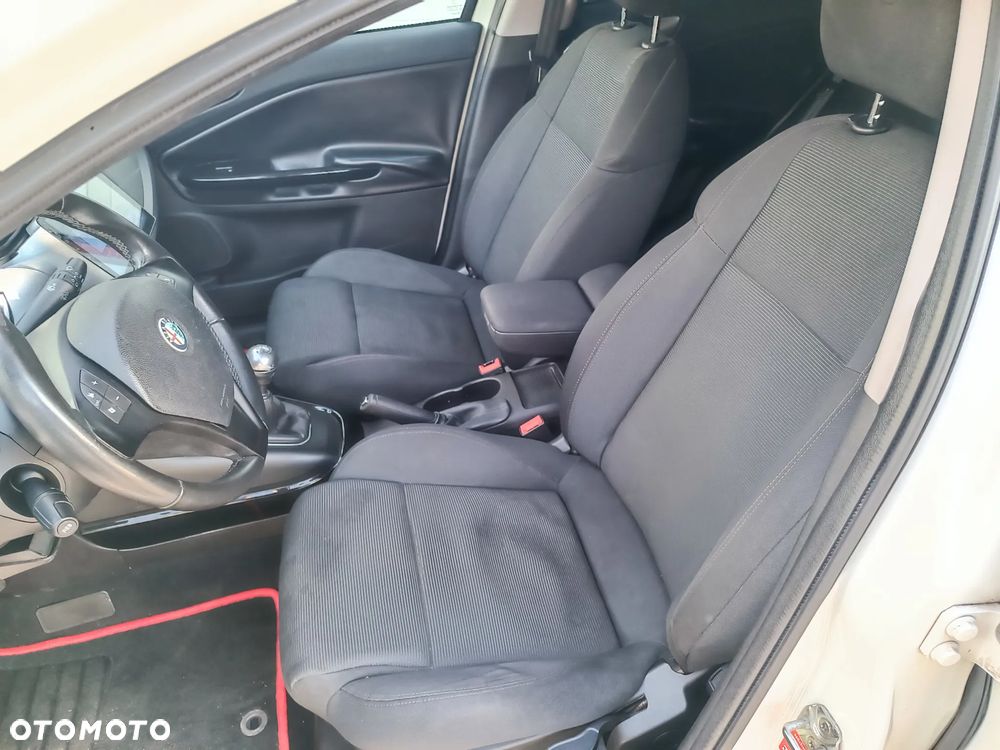 Alfa Romeo Giulietta 2.0 JTDM 16V - 20