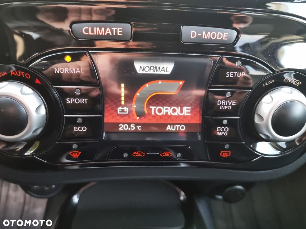 Nissan Juke 1.6 N-Connecta - 24