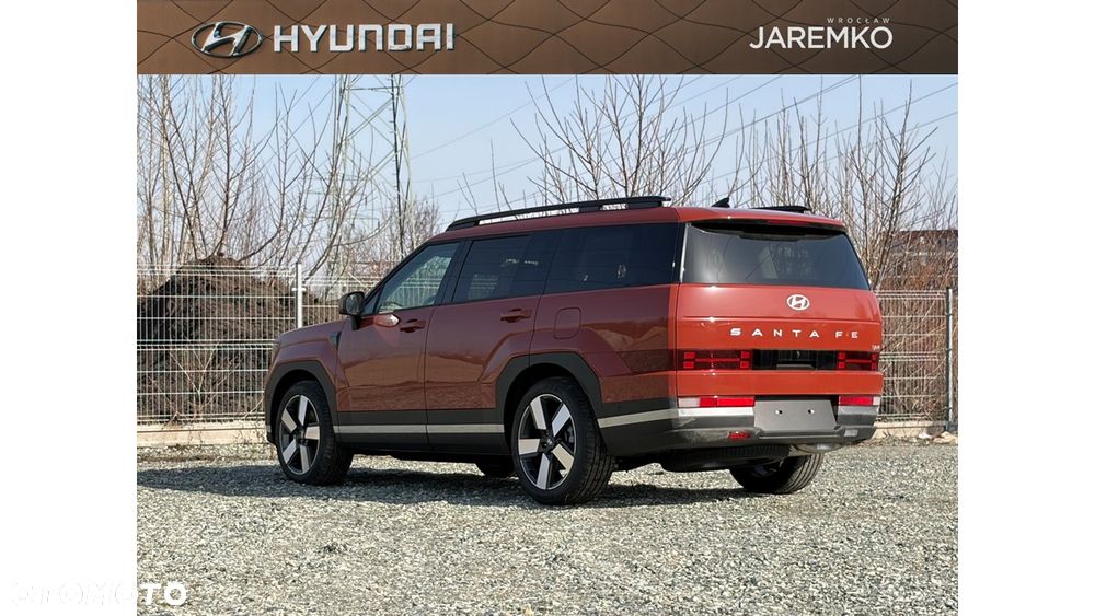 Hyundai Santa Fe - 3