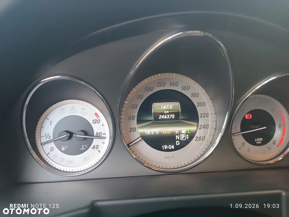 Mercedes-Benz GLK 200 CDI DPF BlueEFFICIENCY 7G-TRONIC - 28