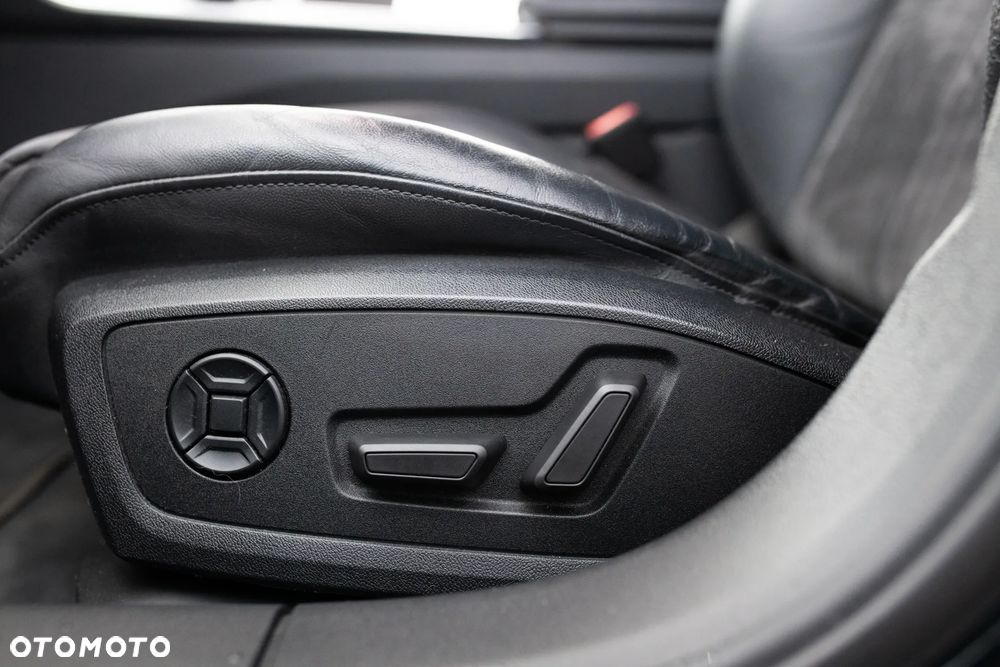 Audi A6 Avant 2.0 TDI ultra S tronic - 18