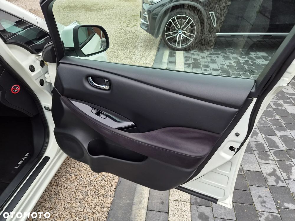 Nissan Leaf - 23