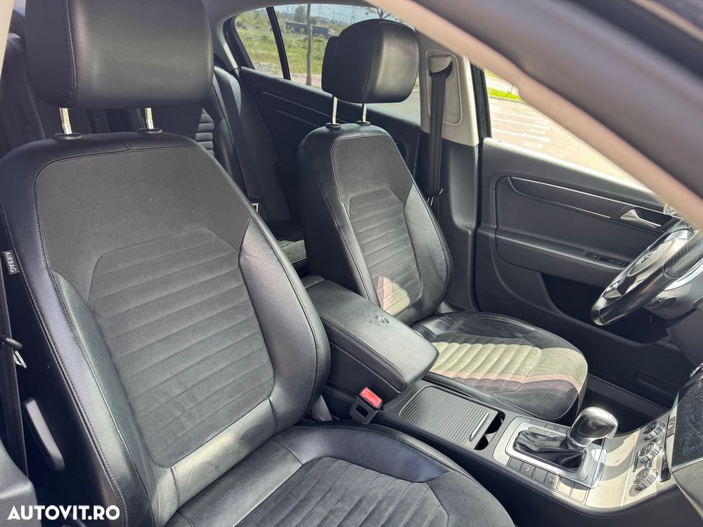 Volkswagen Passat 2.0 TDI DPF Blue TDI DSG Highline - 7