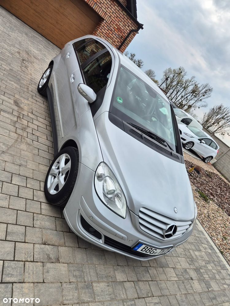 Mercedes-Benz Klasa B 200 CDI Autotronic - 12