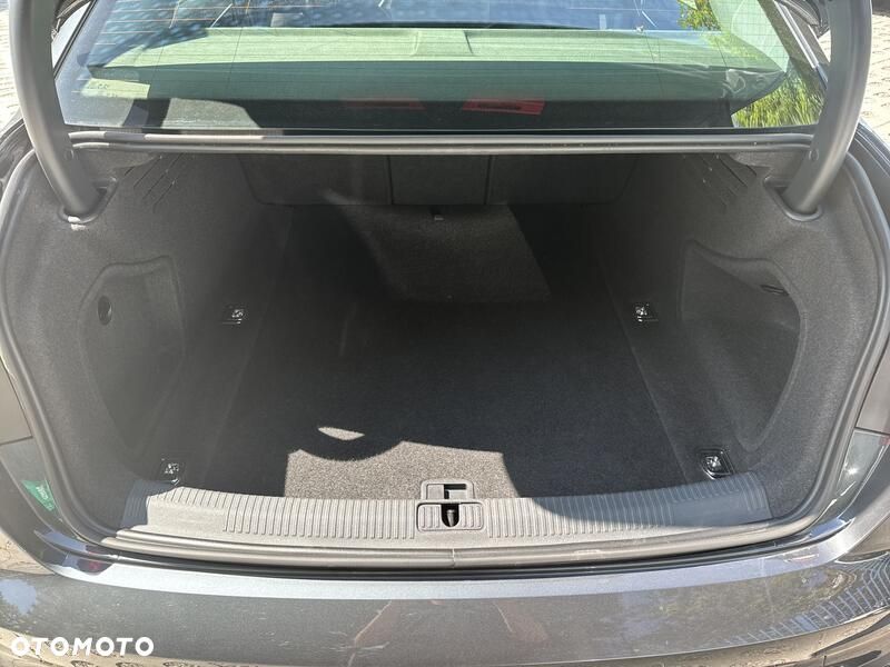 Audi A4 Limousine 35 TFSI mHEV Advanced S tronic - 19