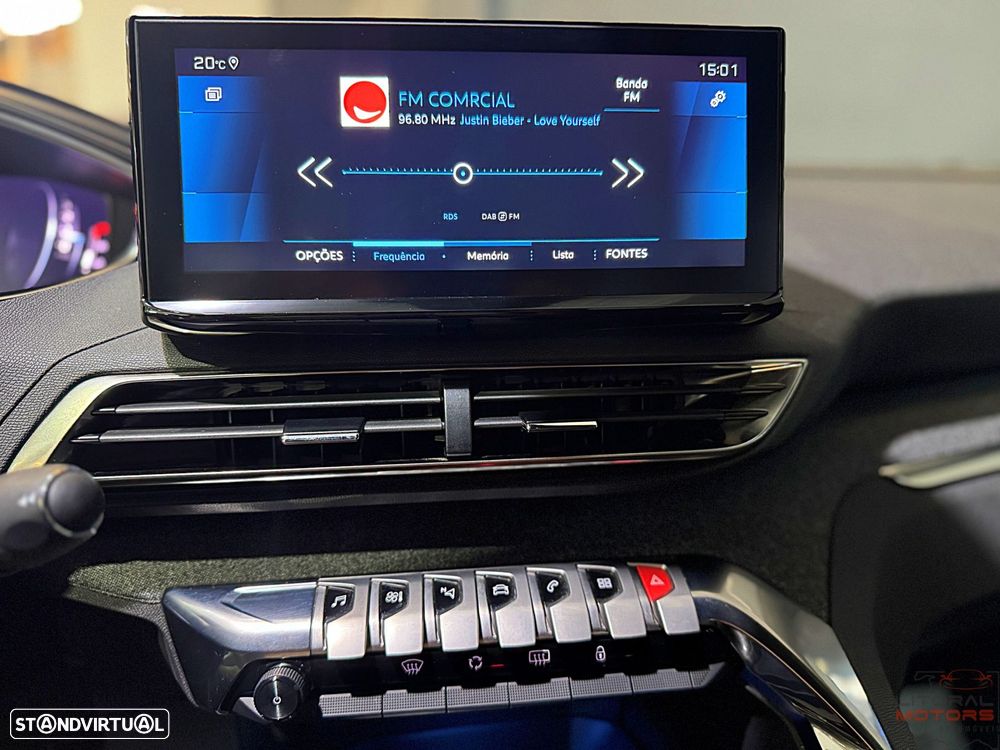 Peugeot 3008 1.2 PureTech Allure Pack EAT8 - 28