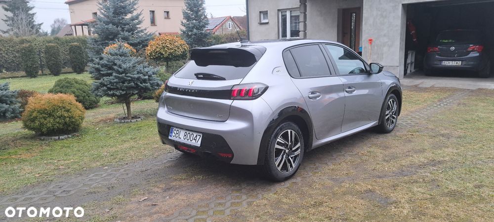 Peugeot 208 - 15