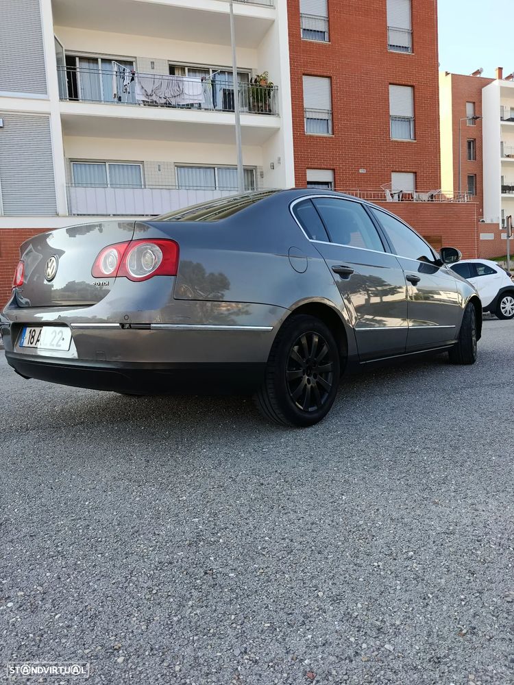 VW Passat 2.0 TDI Highline DSG - 4