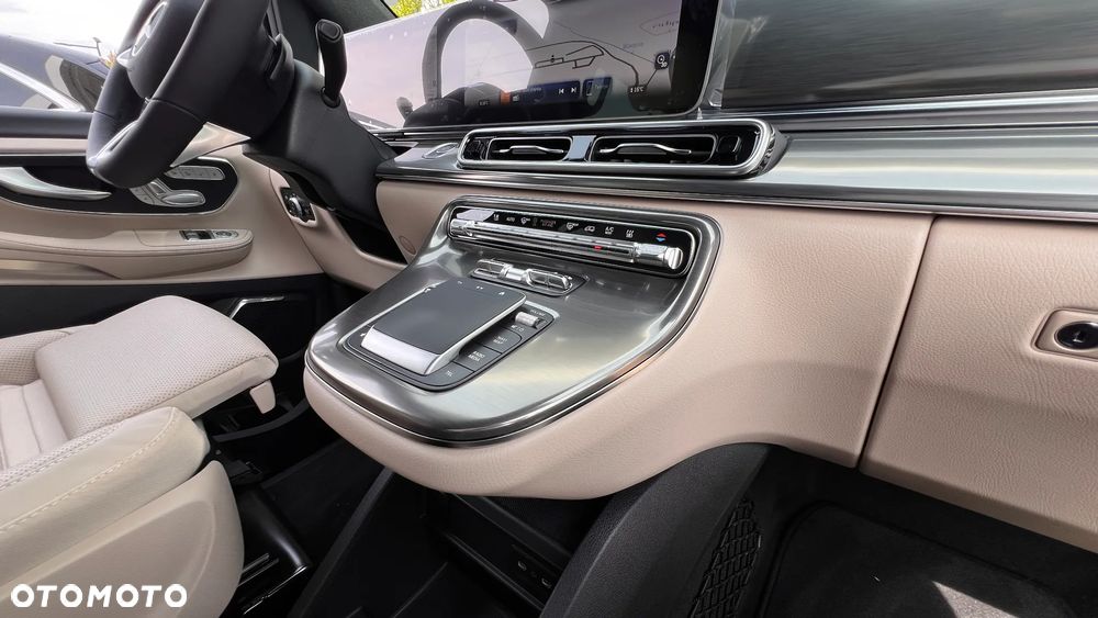 Mercedes-Benz Klasa V 300 d 4-Matic 9G-Tronic Exclusive (ekstra d³) - 28