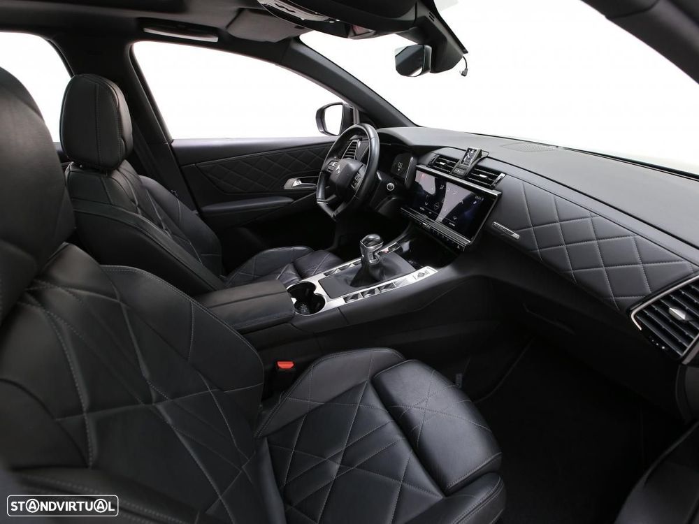 DS DS7 Crossback - 13