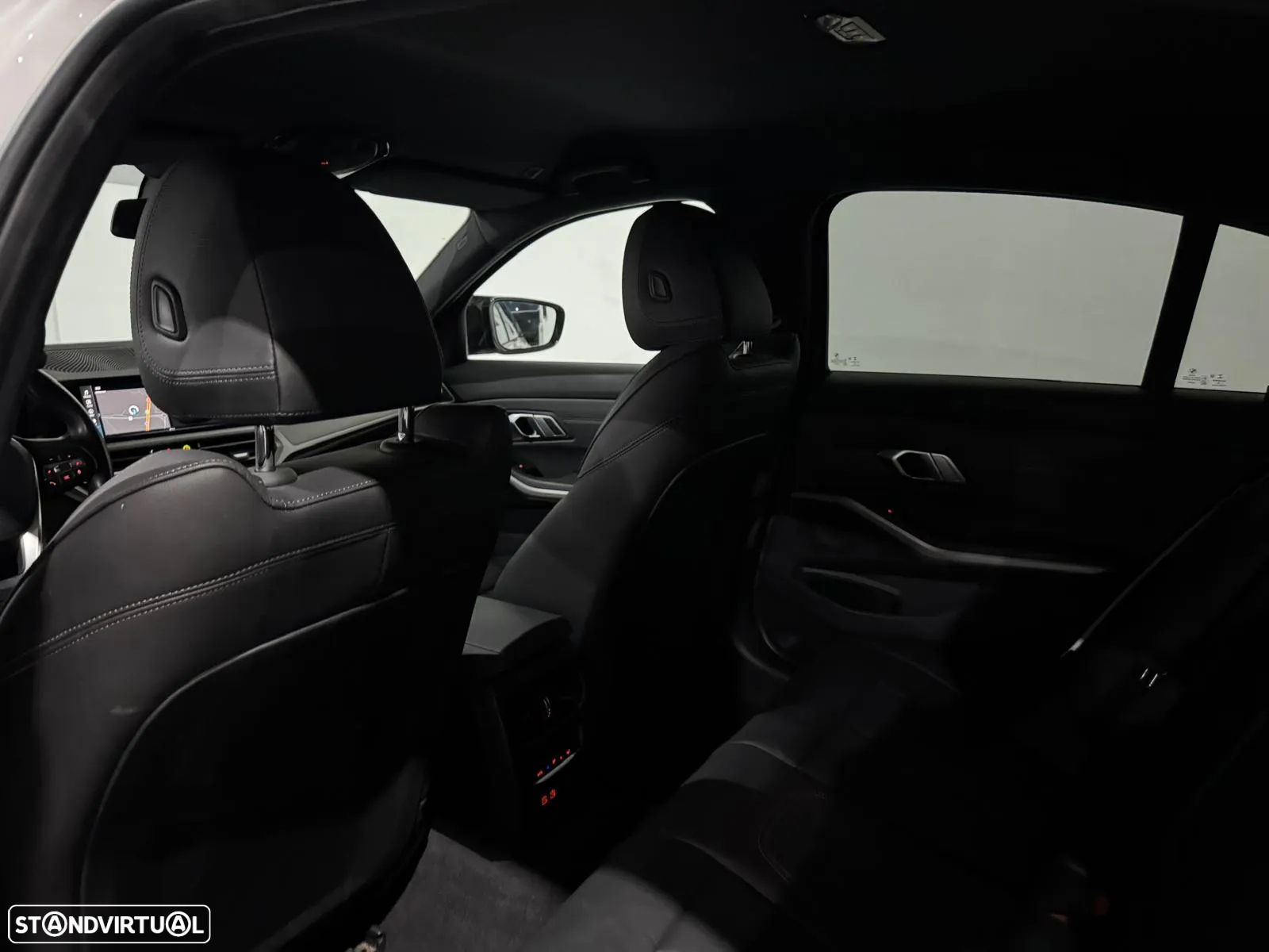 BMW 330 e Auto - 46