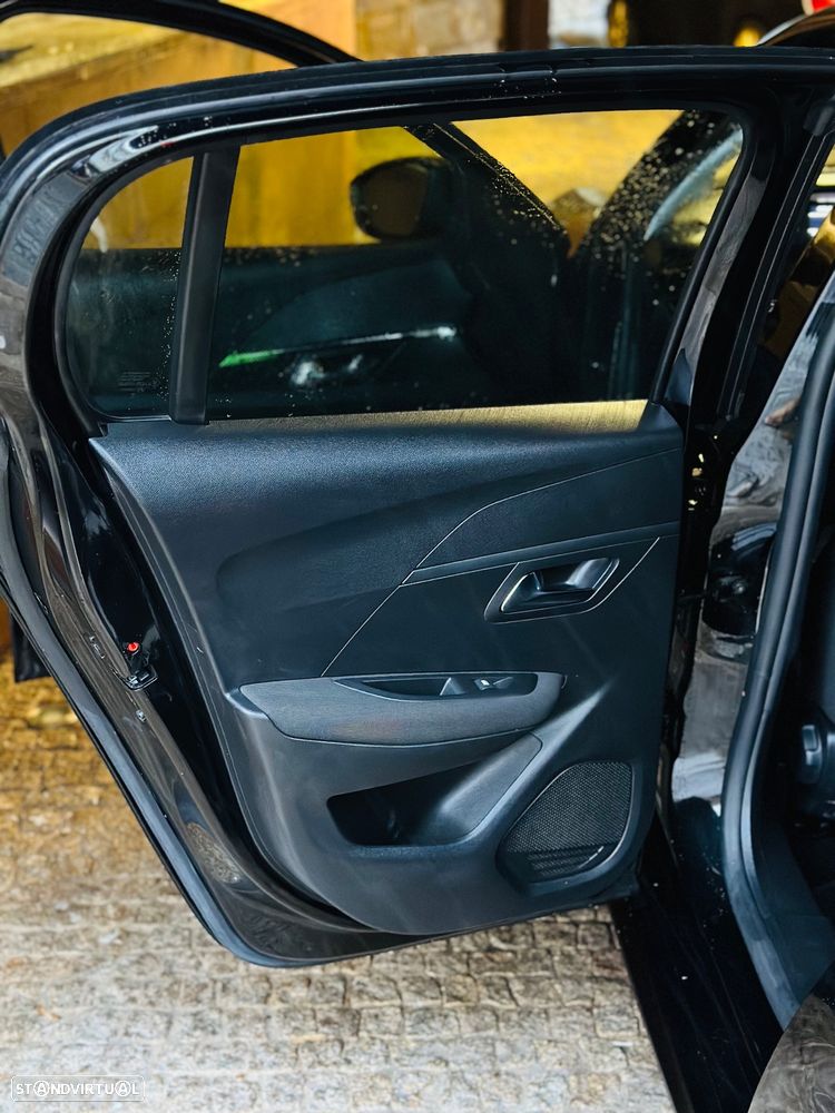 Peugeot 208 1.2 PureTech Active Pack - 14