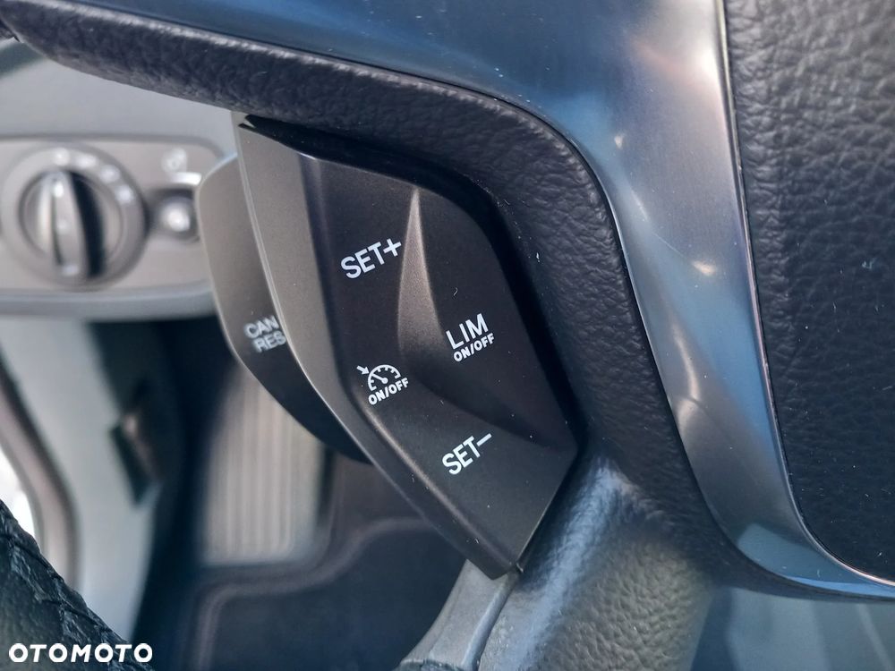 Ford Grand C-MAX 1.6 EcoBoost Titanium - 27