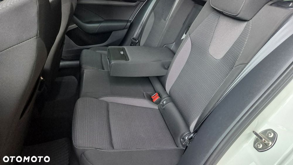 Skoda Octavia 2.0 TDI SCR Ambition DSG - 16