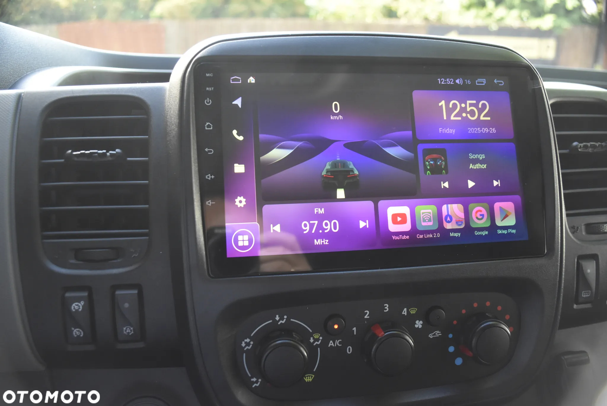 Renault Trafic - 11