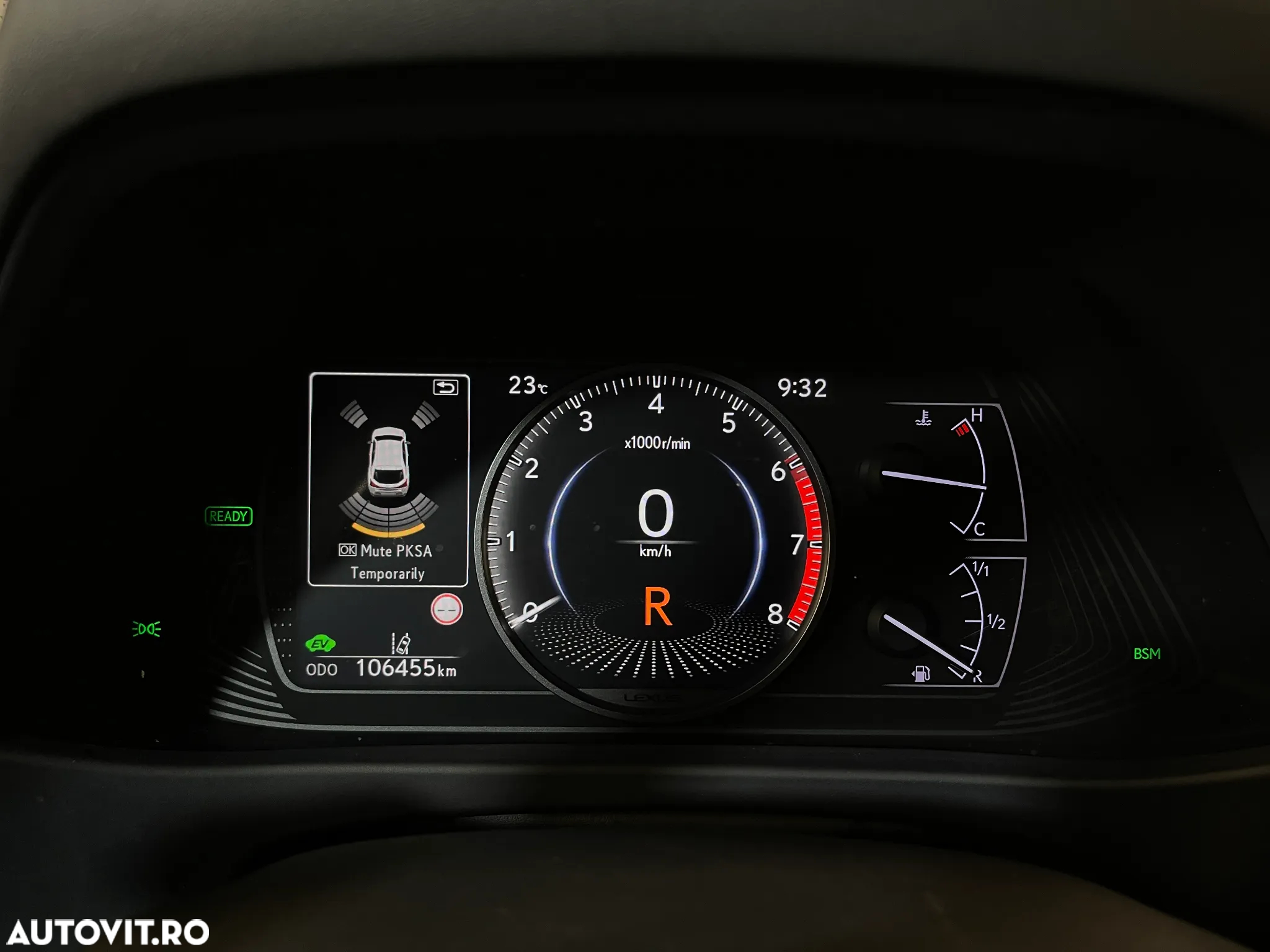 Lexus UX 250h 2.0L HEV 20H- (178 HP) 4X4 CVT Luxury - 29