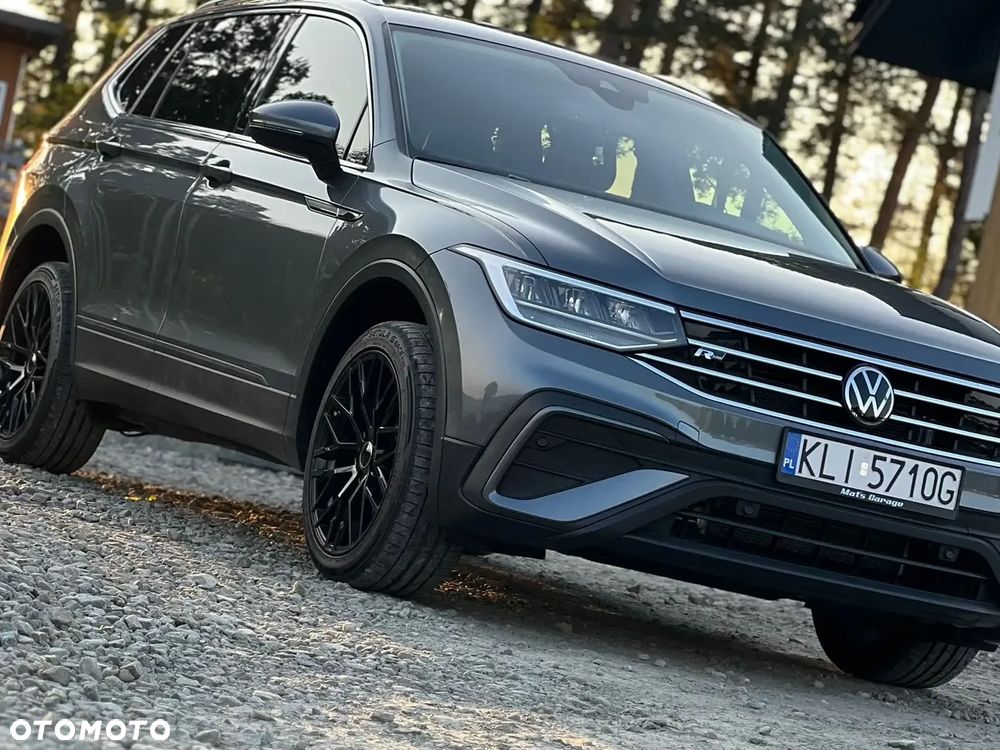 Volkswagen Tiguan - 1