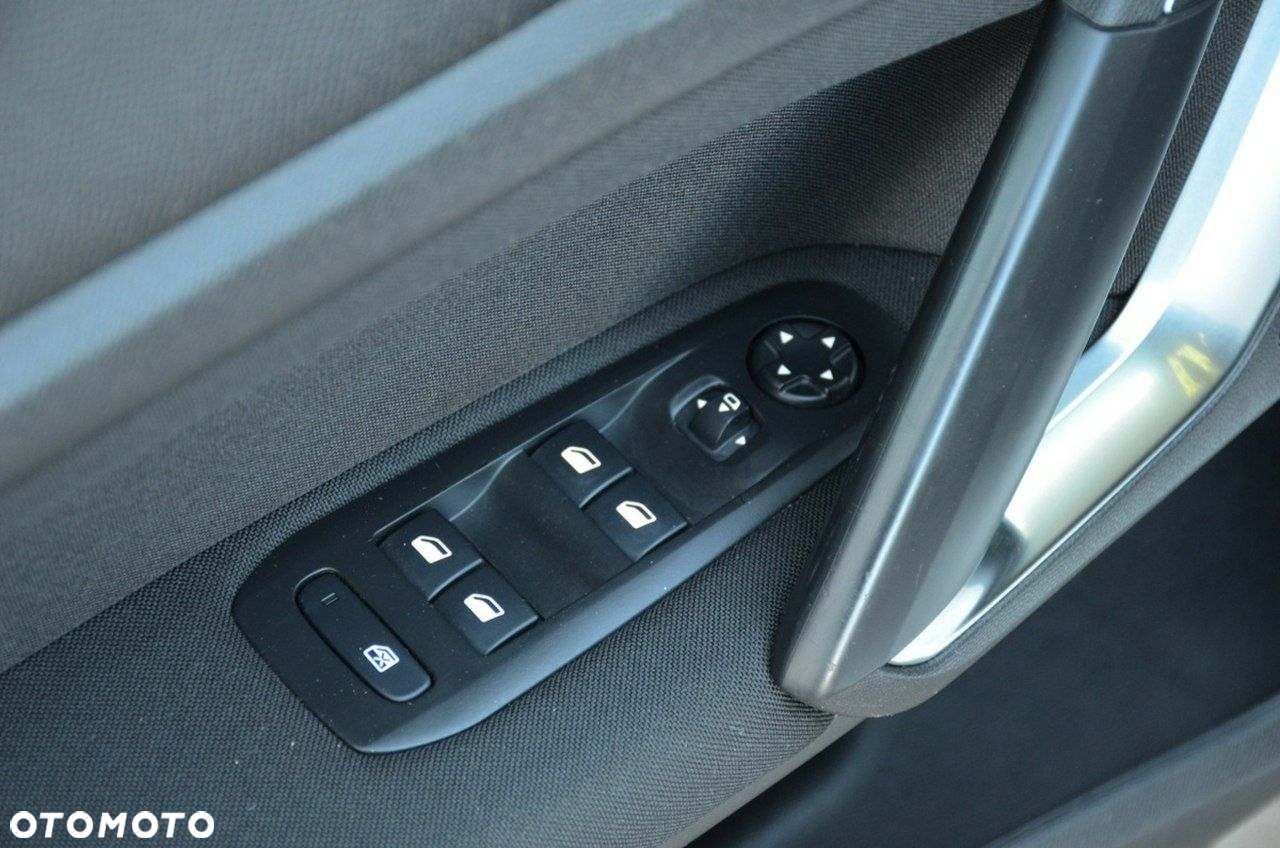 Peugeot 308 - 22