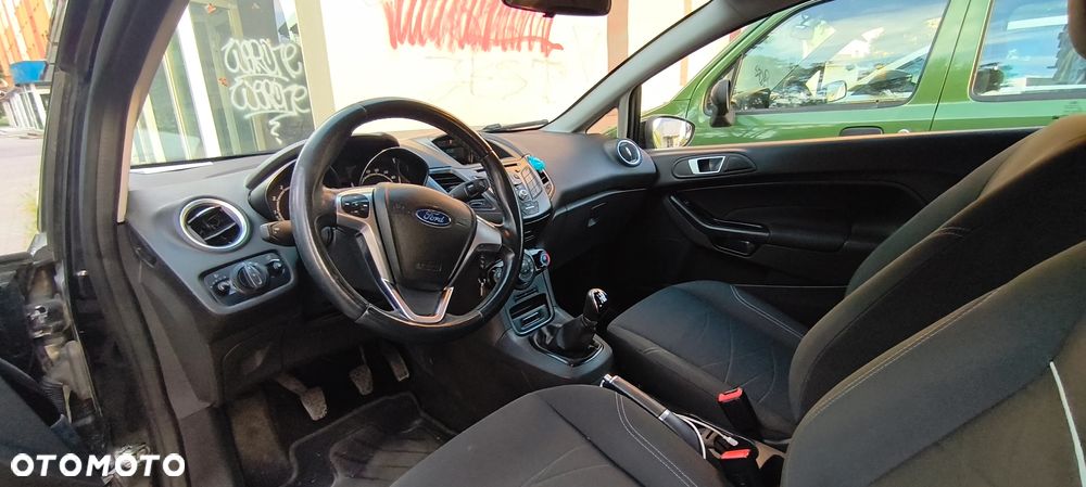 Ford Fiesta 1.4 Titanium EU5 - 14