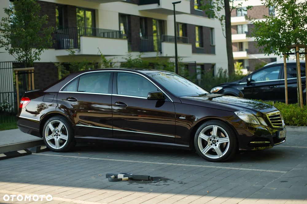 Mercedes-Benz Klasa E 350 CDI BlueEff Avantgarde - 18