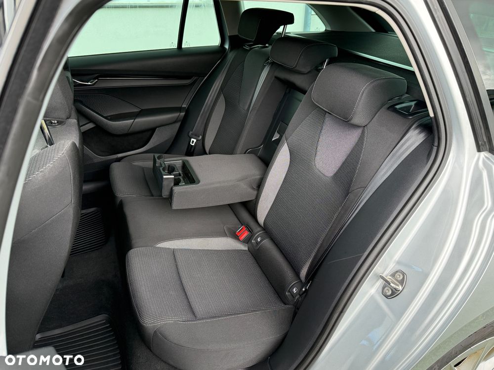 Skoda Octavia 2.0 TDI Ambition DSG - 21