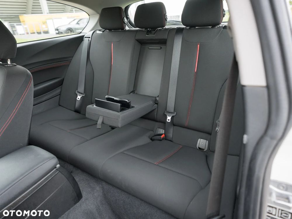 BMW Seria 1 116d Sport Line - 28