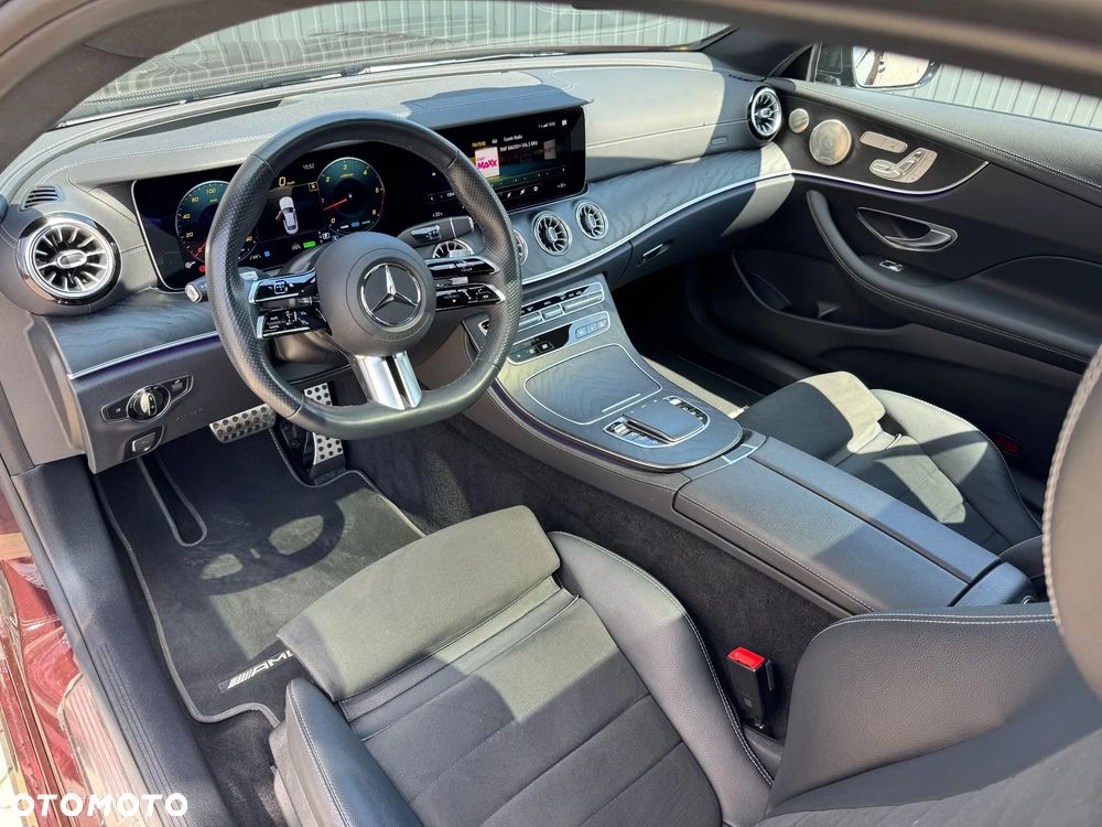 Mercedes-Benz Klasa E 300 d 4Matic 9G-TRONIC AMG Line - 22