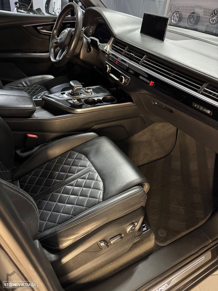 Audi Q7 - 24