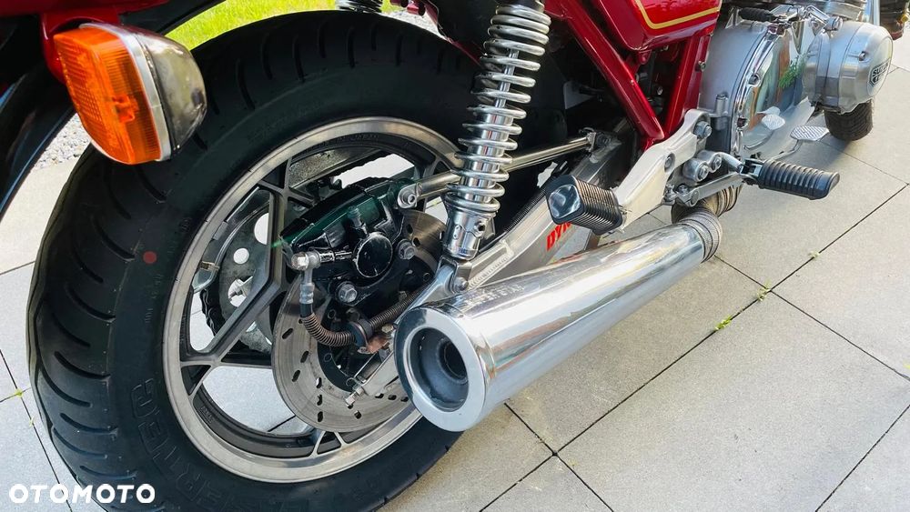 Suzuki GSX - 17